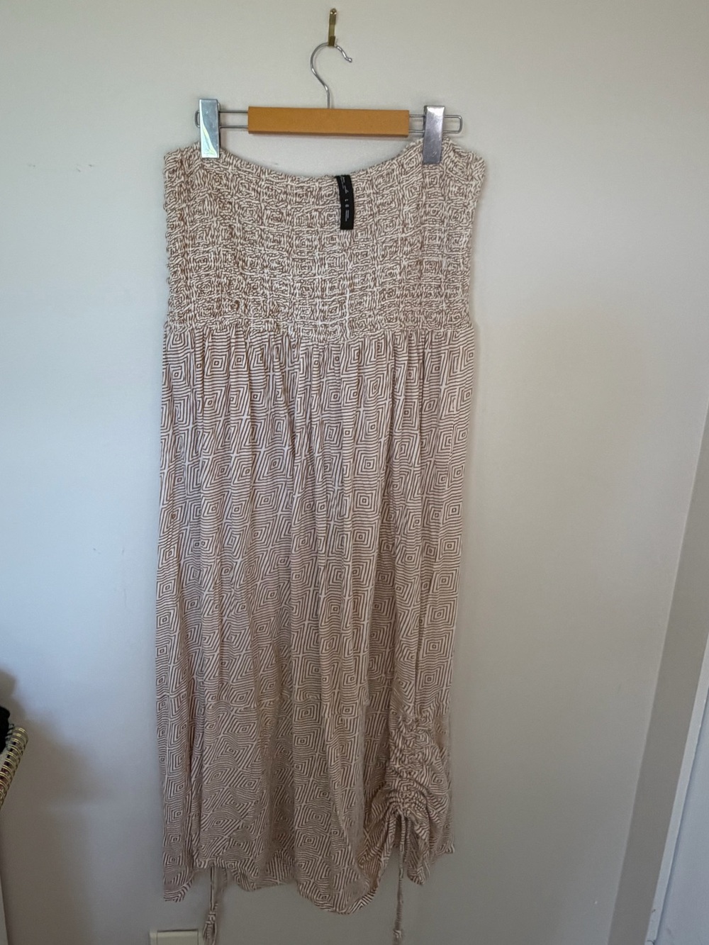 Urban Outfitters Beige Printed Strapless romper L